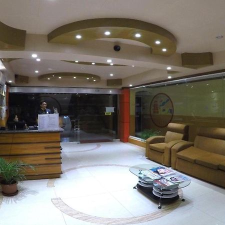 Reddoorz Plus @ Taj Hotel Tuguegarao Eksteriør bilde