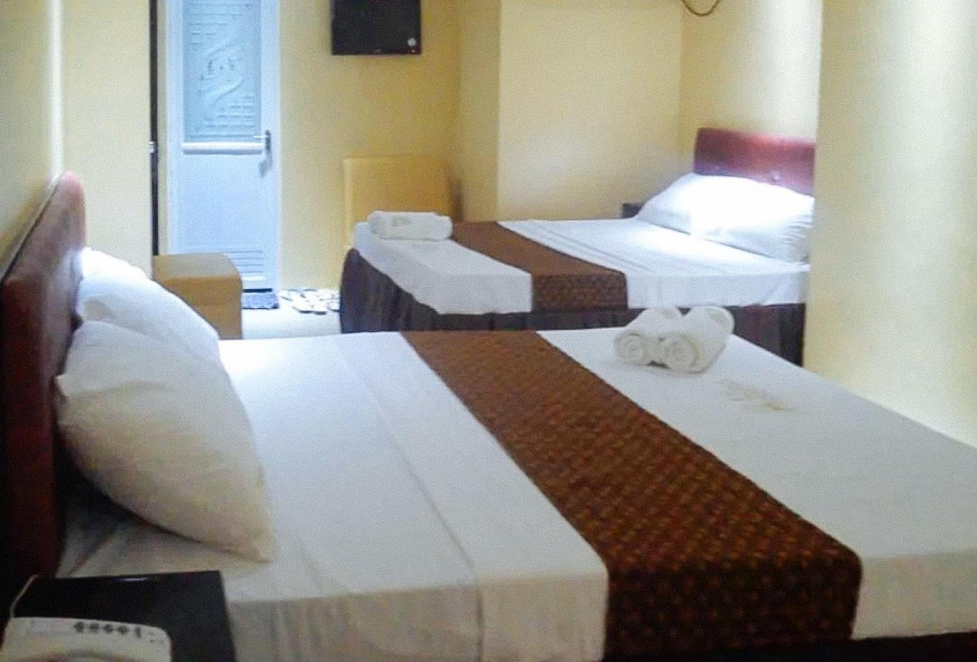 Reddoorz Plus @ Taj Hotel Tuguegarao Eksteriør bilde